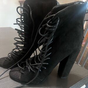 Racer Black Lace-Up Women's Peep Toe Heels Size 7